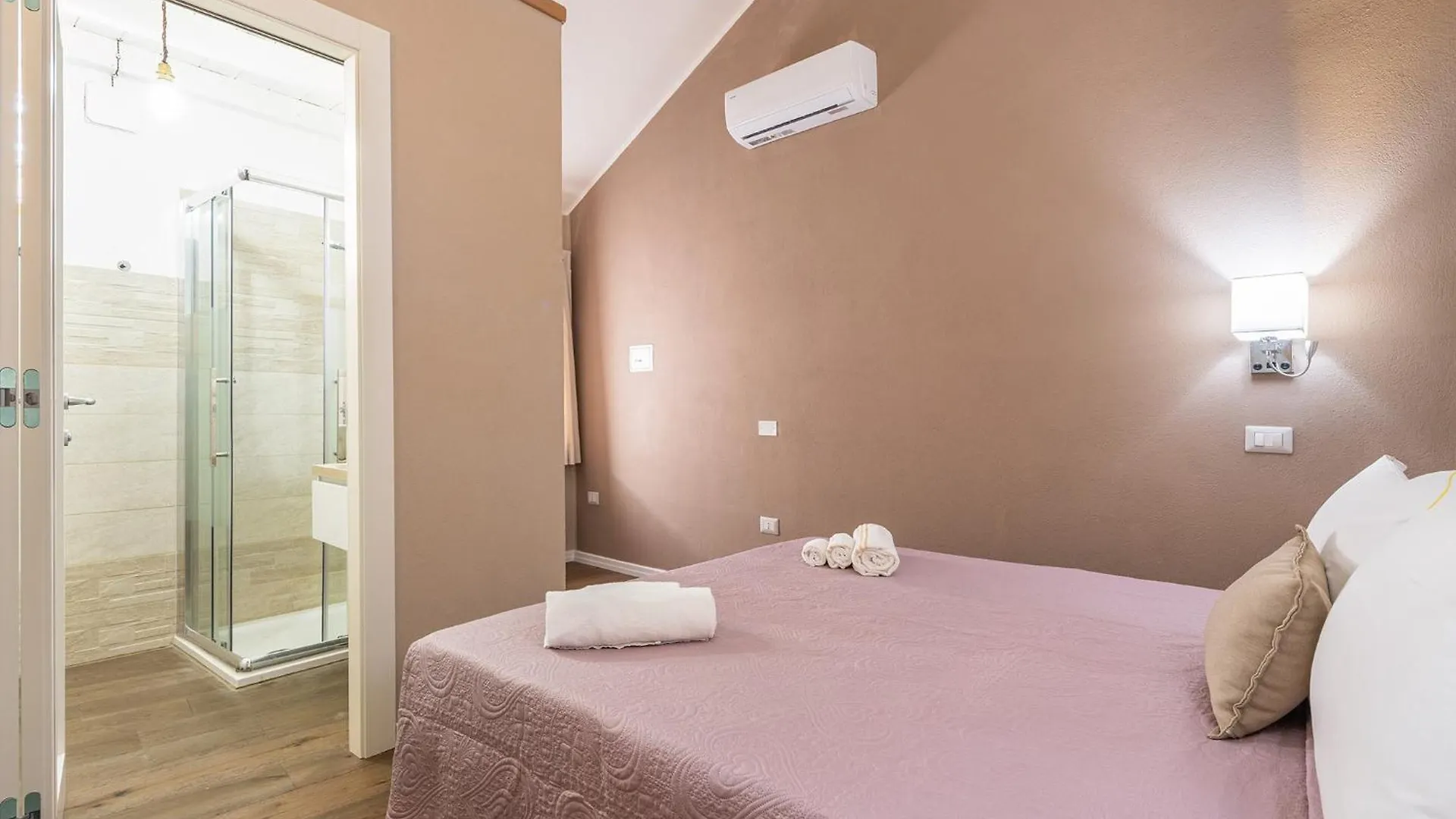 Promenade Boutique Rooms - City Centre Cagliari Vendégház